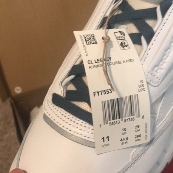 NWT Reebok CL Legacy - Picture 2 of 6